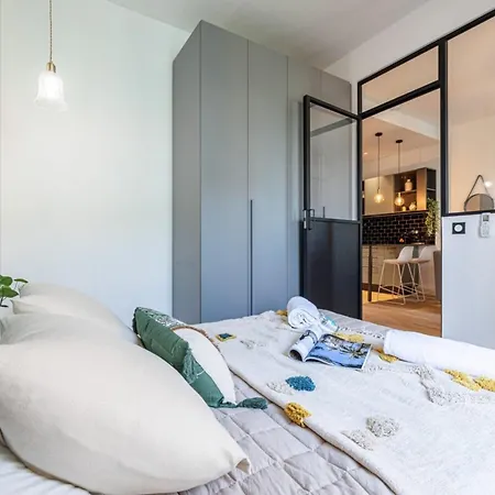 Guidoni - Superb Center ニース